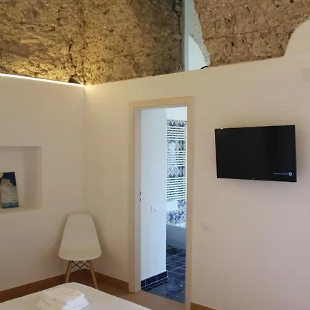 Ami Bed & Breakfast Scala