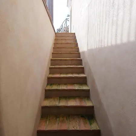 Ami Bed & Breakfast 4*