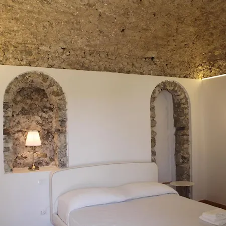 Ami Bed & Breakfast
