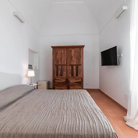 Ami Alojamento de Acomodação e Pequeno-almoço 4*