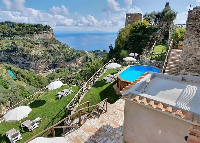 Ami ベッド・アンド・ブレックファスト 4*